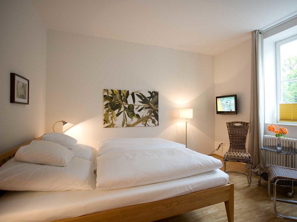 Parkhotel Вольфсбург Номер фото